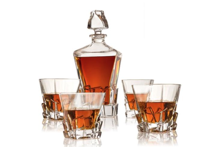 Difference between crystal and glass