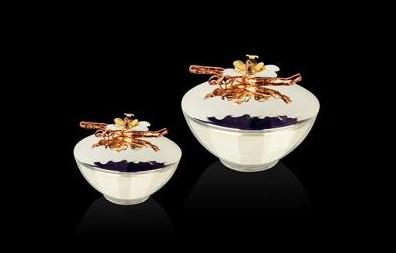 Orchid Round Case Covered Candle - The Emperor’s Lane